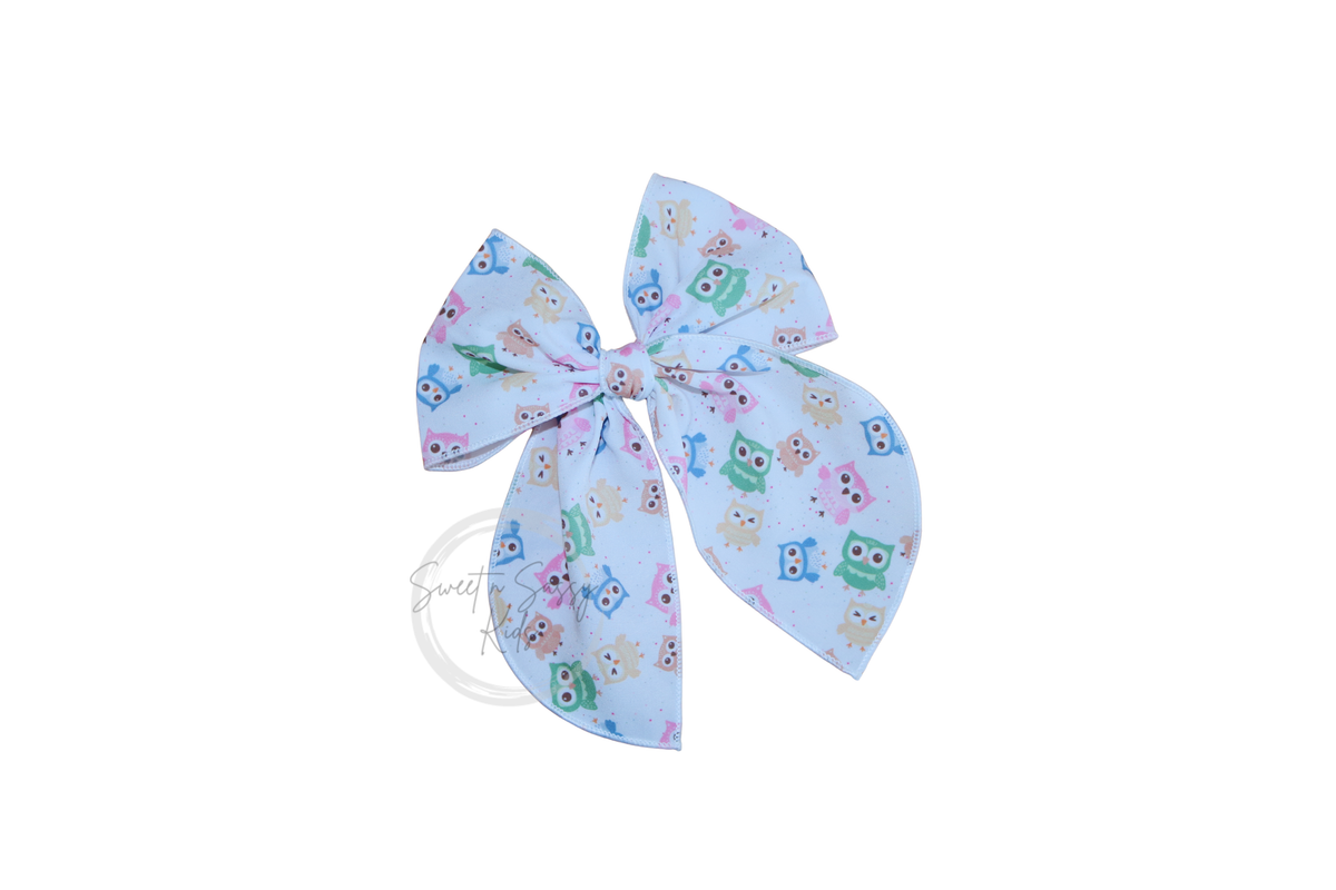 Owl Fable Bow, 5.5 inch