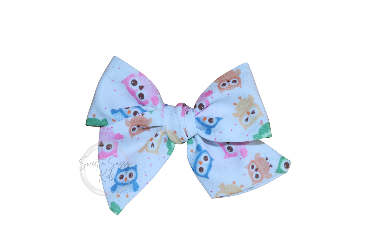 Owl Pinwheel Bow, 3.5 inch